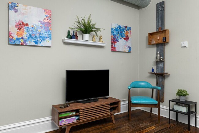 Photo - 2819 Shenandoah Ave