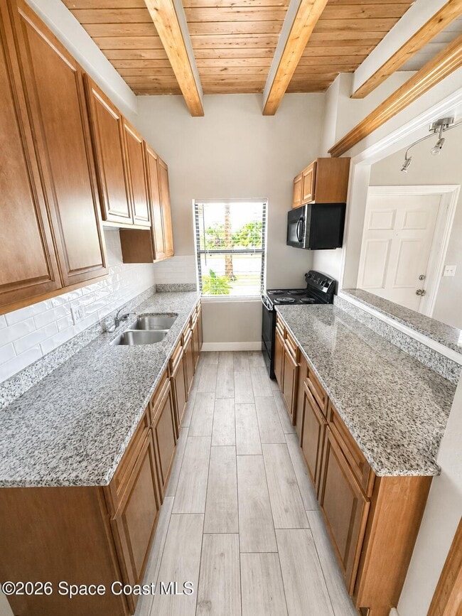 Photo - 1604 S Miramar Ave