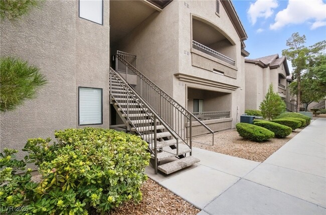 Building Photo - 8250 N Grand Canyon Dr Unit 2133 Rental