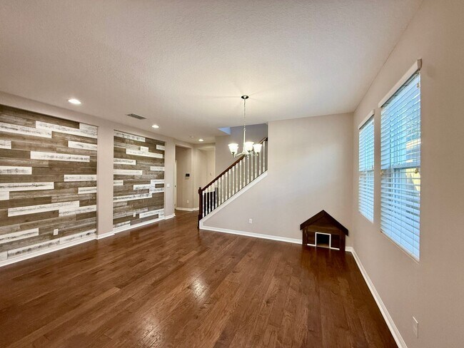 Photo - SPACIOUS Two Story Beautiful 5/4 Home in The Enclave At Aloma!