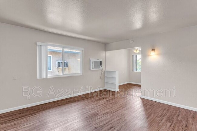 Photo - 1938 Ethan Way Unit 7