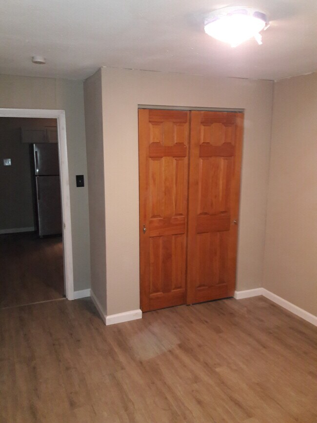 Photo - 220 Broadway Ave