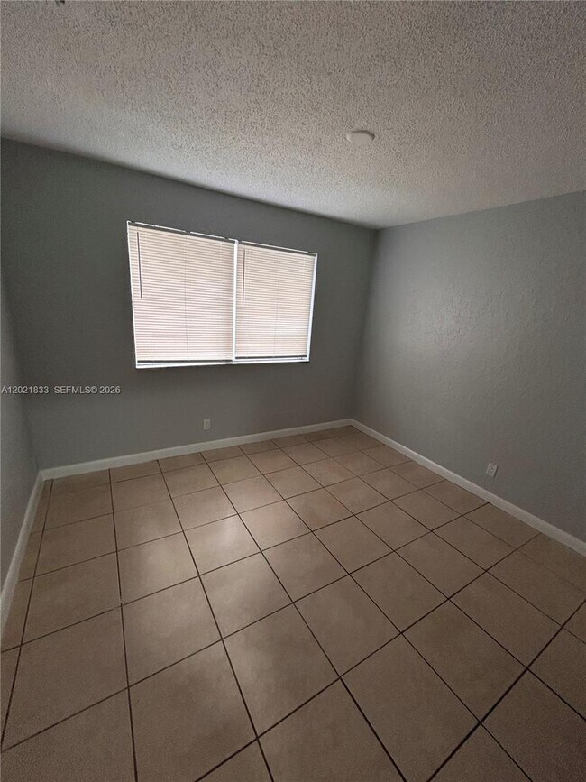 Photo - 2067 Ilene Ct Unit 2