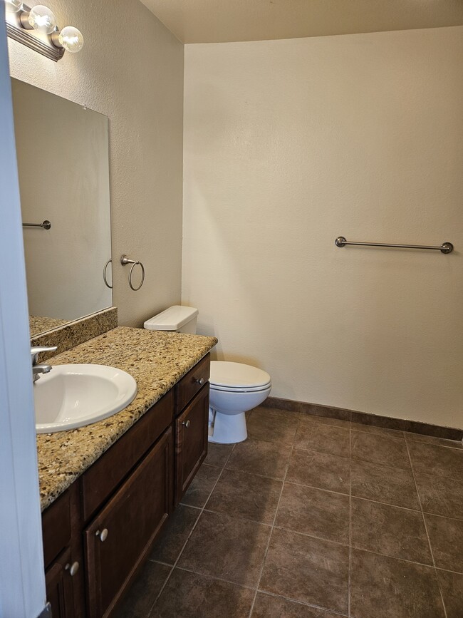 Masterbath - 225 W El Norte Pky Unit 142