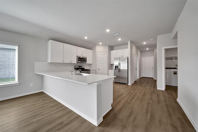 Photo - 8007 Camphor Ct