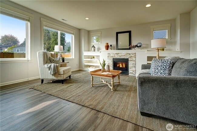Photo - Stylish 5-Bed Home in Desirable Bothell ; ...
