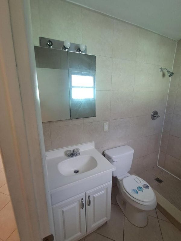 Photo - 1021 Selkirk St