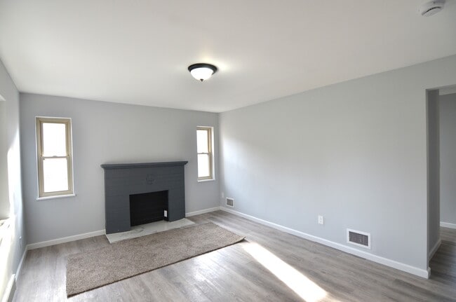 Photo - 7301 Brookcrest Dr Unit 1