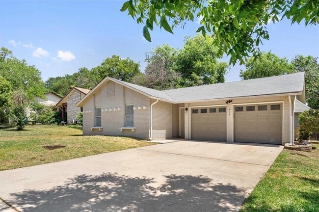 Photo - 914 Hillside Oaks Dr