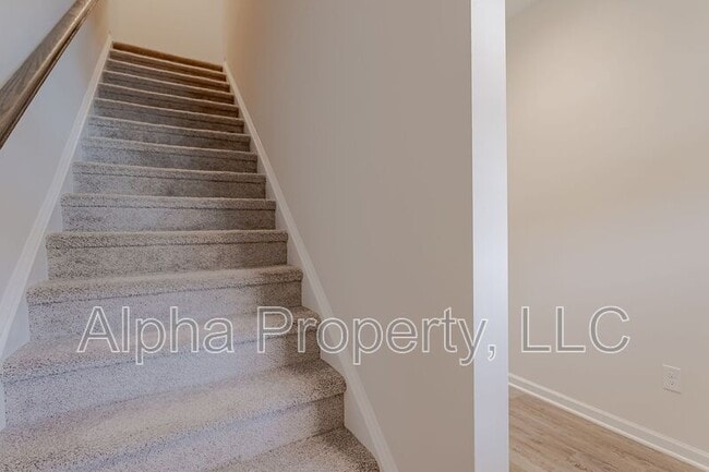 Photo - 8 Sabine Leaf Ct