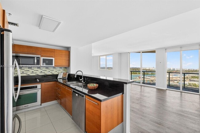 Photo - 244 Biscayne Blvd Unidad 3702