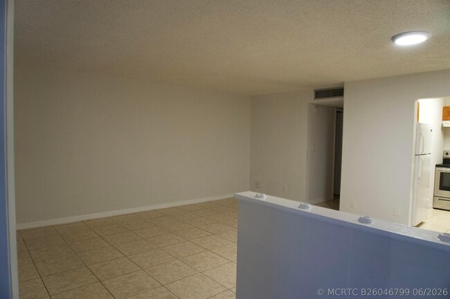 Photo - 2840 NE 14th St Unit 212a
