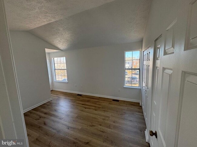 Photo - 612 Bridlewood Dr
