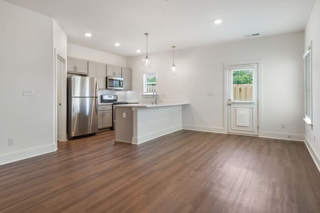 133 Huntley Dr