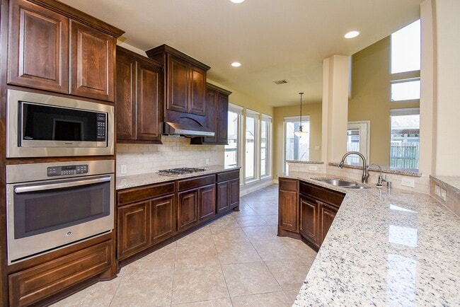 Building Photo - 2530 River Ridge