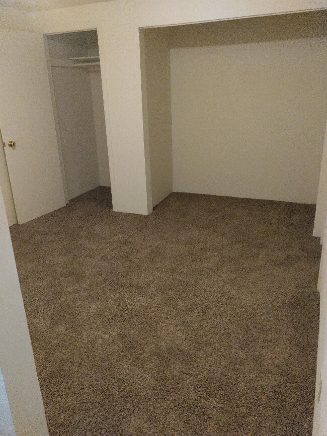 Building Photo - 1237 Main St Rental