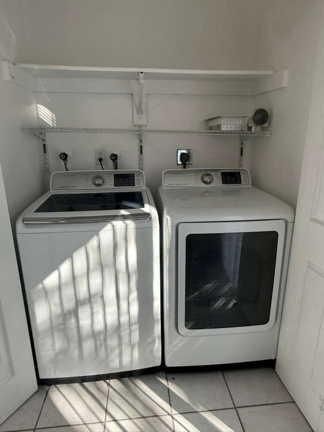 Photo - 8027 NW 8th St