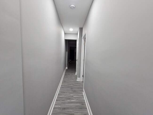 Photo - 3 Bedroom 2.5 bathroom located in Pigtown