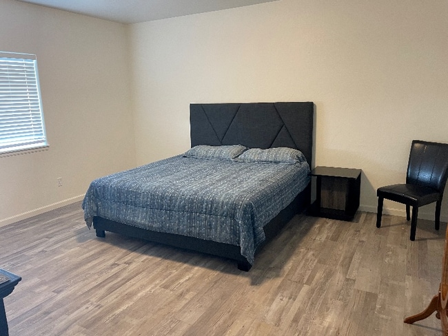 Photo - 2140 Slope Creek Ave