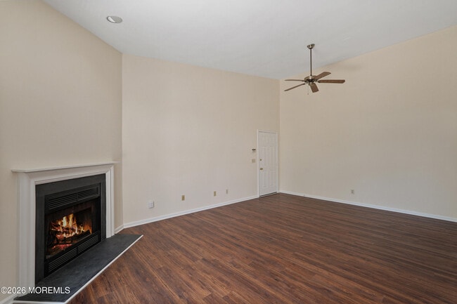 Photo - 105 Mt Ln Unit 8