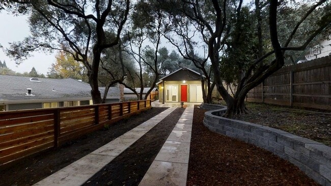 Photo - 8404 Ascolano Ave
