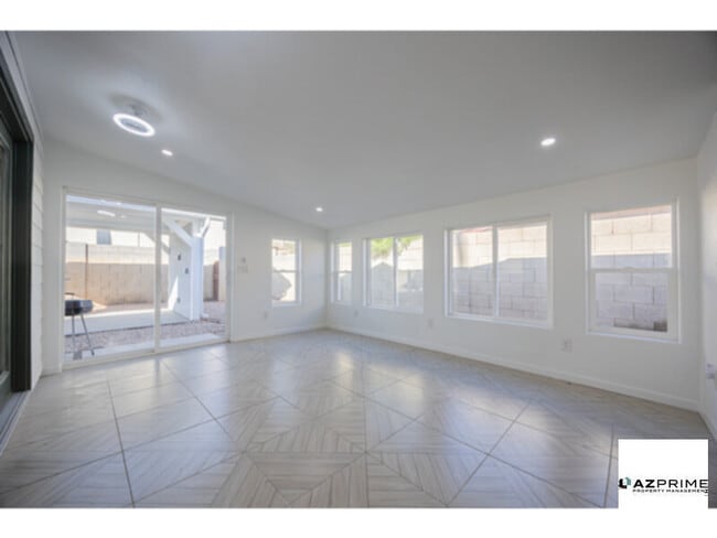 Photo - Stunning 3/2 Tempe Partially-furnished House in a Prime Location!