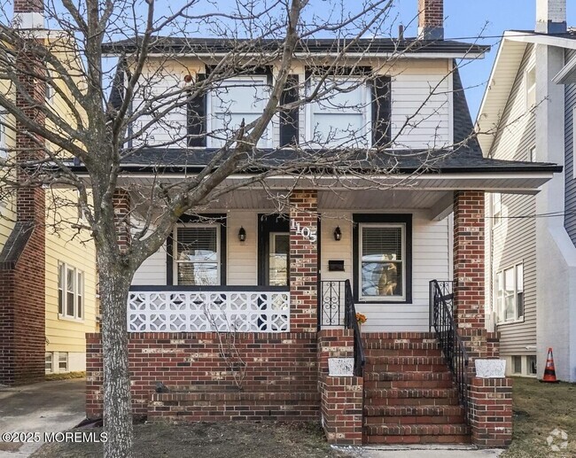 Building Photo - 1105 Langford St Rental