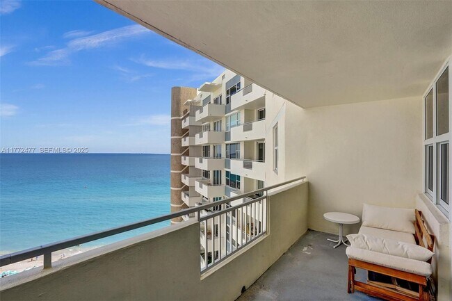 Building Photo - 3180 S Ocean Dr Unit 1504