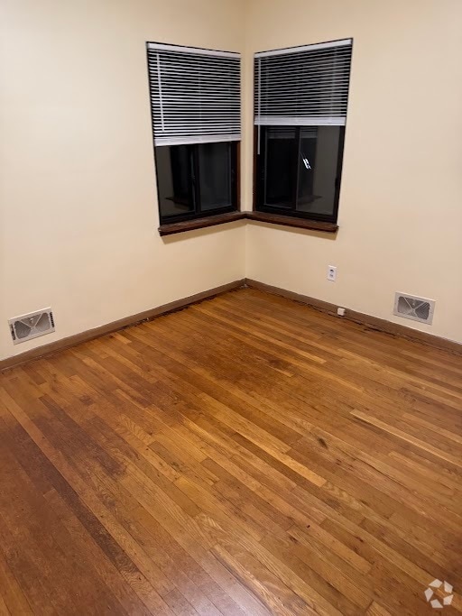 Building Photo - Charming 3 Beds 3 Baths Home in Bexley
