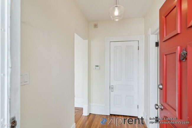 Photo - 3 br, 2 bath Triplex - 1522 Harmon St, Ber...