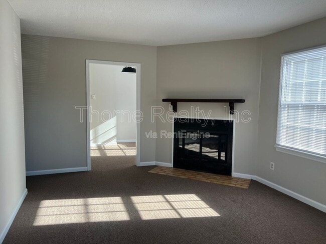 Photo - 2247 Sherwood Ave