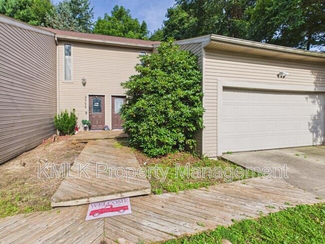 Photo - 3957 Cox Rd