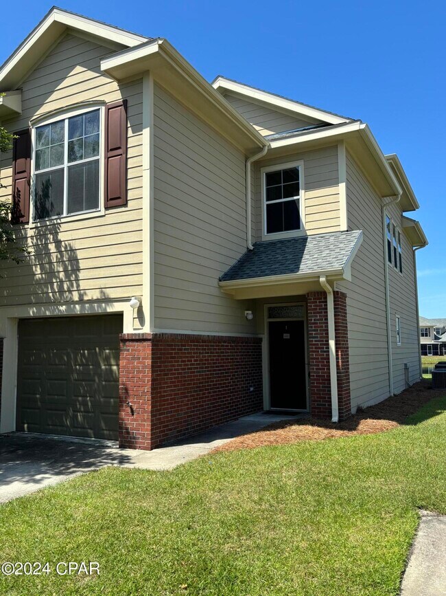 Photo - 1101 Baldwin Rowe Cir