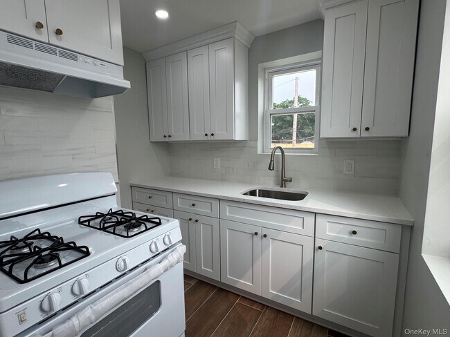 Photo - 233 S Franklin St Unit Apt 1