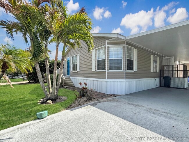 Photo - 7568 SE Swan Ave