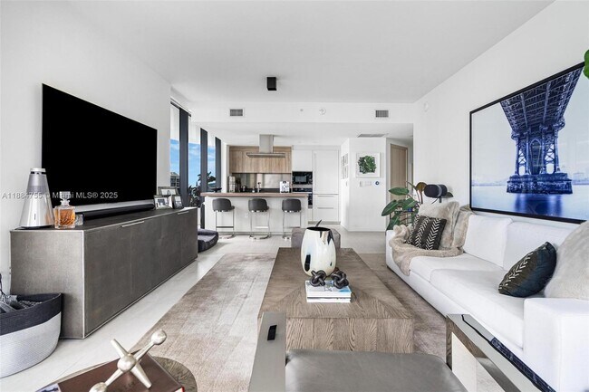 Photo - 1000 Brickell Plaza Unidad 4315