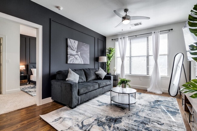 Photo - 5250 Town and Country Blvd Unidad ID1363557P