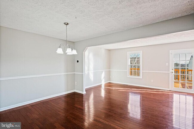 Photo - 5 Brantwood Ct
