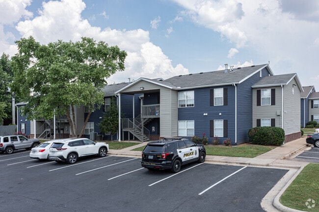 Photo - The Life at Elmwood Grove