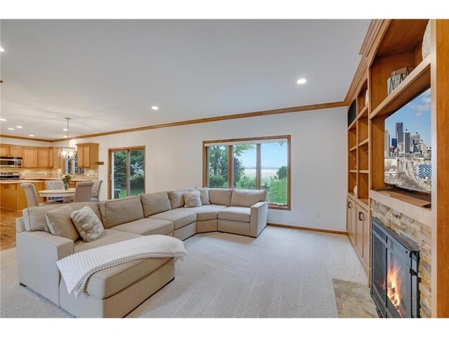 Photo - 645 Ramsey Cir