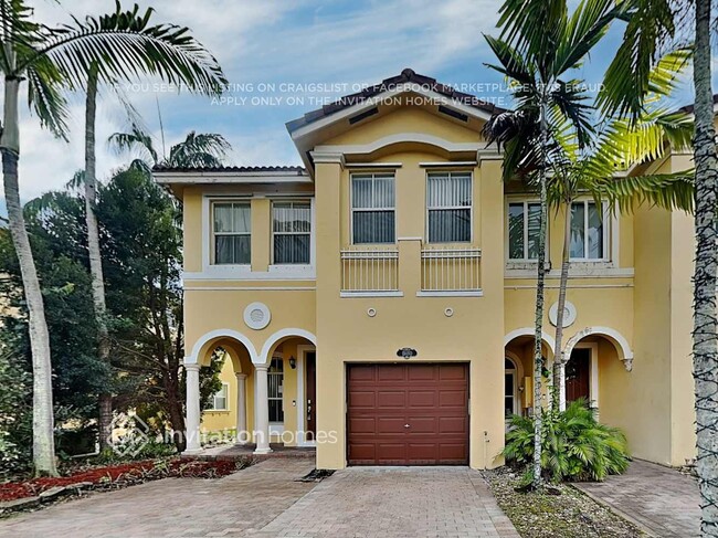 Building Photo - 15050 SW 9th Terrace