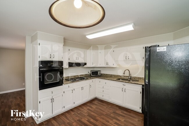 Photo - 2706 Northampton Dr