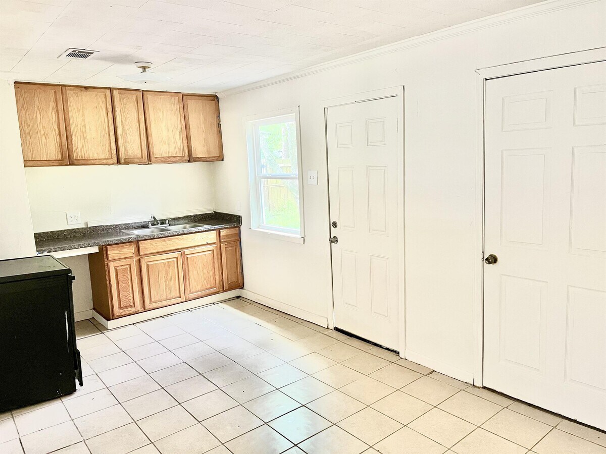 Photo - 4075 Fairwoods Dr