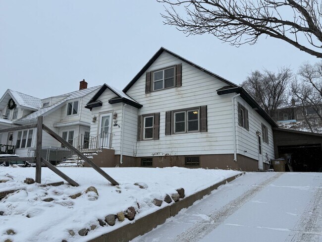 Photo - 3 Bedroom Home