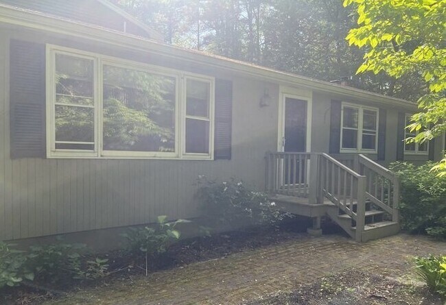 148 Newtown Rd