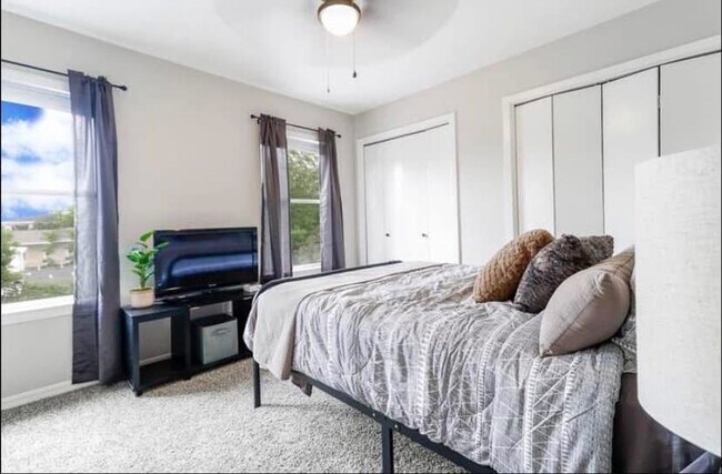 Photo - 200 Laurel Dr Unit A