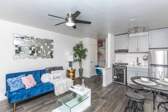 Photo - Studio 710 Apartments
