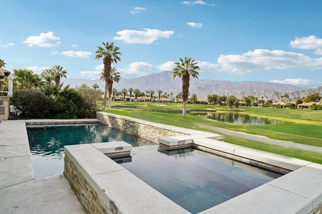 55285 Laurel Valley