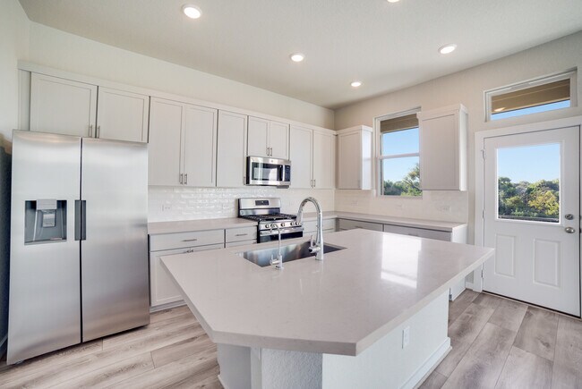 Photo - 4506 Stark Aly