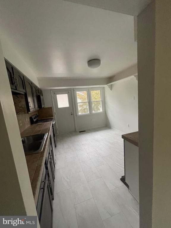 Photo - 7107 Sontag Way